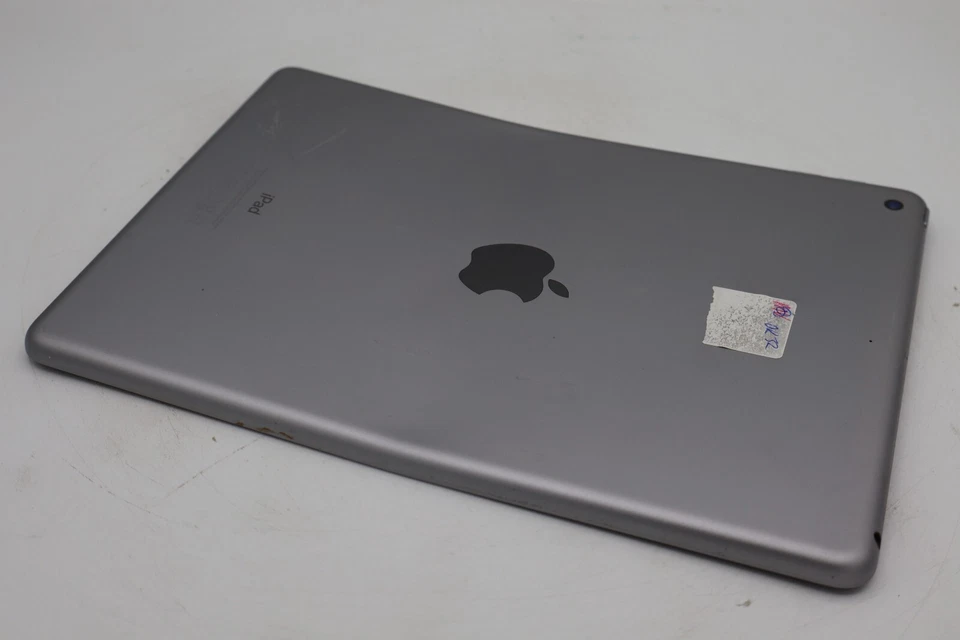 Apple iPad 5 2017 32GB Space Gray 9,7 Zoll Wi-Fi Stark Gebraucht #5337 - Bild 4 von 4