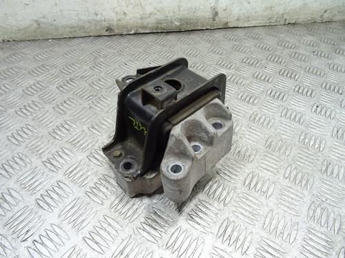 2015 MITSUBISHI OUTLANDER PHEV 4x4 2.0 HYBRID CVT PAIR OF ENGINE MOUNTS *12527 - Picture 4 of 12