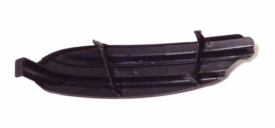 Cubierta antiniebla del lado derecho del pasajero Toyota Camry 2002 2006 Foto 2 de 2