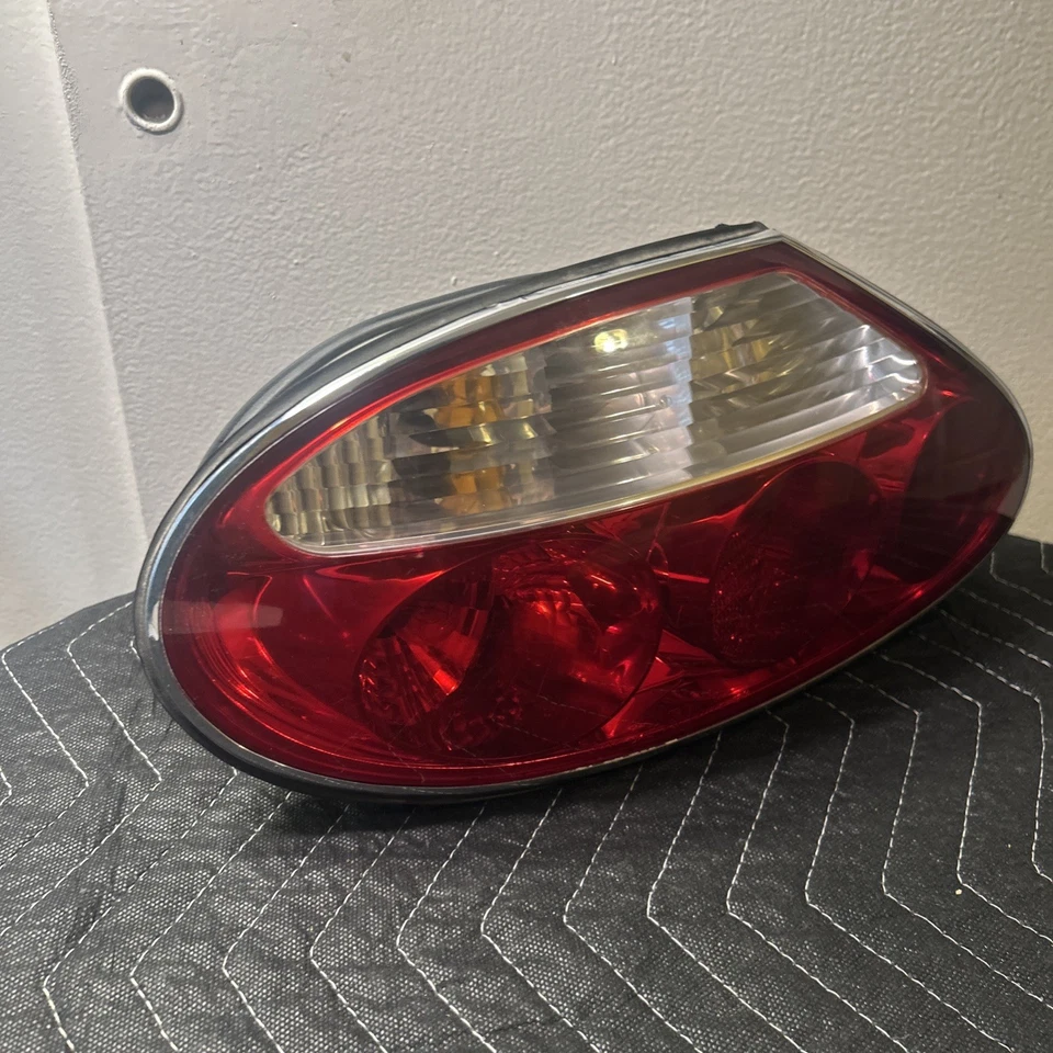 01-06 JAGUAR XK8 DRIVER CUARTO IZQUIERDO PANEL MONTADO LUZ TRASERA LÁMPARA Foto 3 de 4