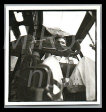 Foto, Fw. de la Legión Cóndor, en la cabina del Do 17, Alra del Rey c; L166L
