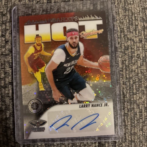 2023-2024 panini hoops premium stock Larry Nance Jr Hot Signature