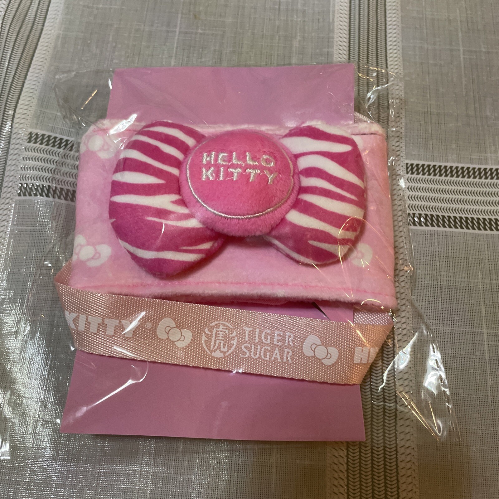 Hello Kitty X Sugar Tiger Cup Holder
