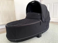 Cybex Platinum Priam Lux Carry cot Bassinet in Black
