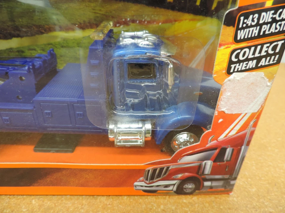 Peterbilt 335 Wrecker Tow Truck NEW RAY 1/43 blue toy diecast box Z - Image 3 of 4