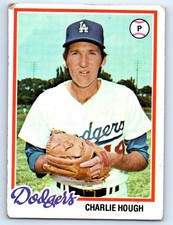 1978 Topps #22 Charlie Hough Creases Los Angeles Dodgers