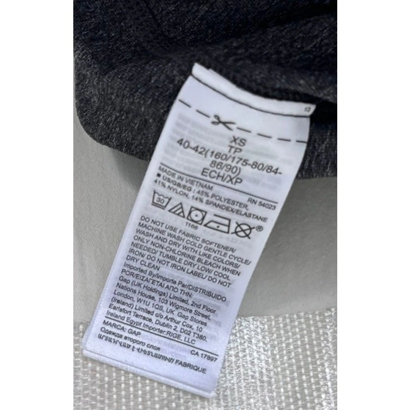 GAP Fit XS Gray Athletic Yoga Shorts Polyester Nylon Spandex - Image 4 of 4