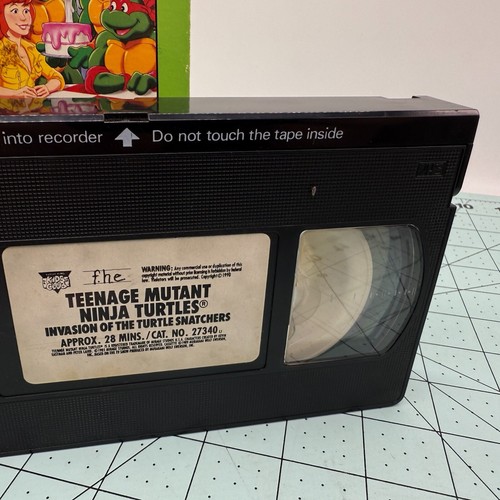 TMNT Burger King Kids Club 1990 VHS Tape Invasion Of The Turtle Snatchers Film - Picture 6 of 6