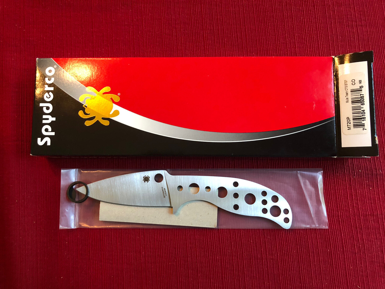 Spyderco Mule Team 20 CTS B70P Plain Edge Knife New In Box MT20P
