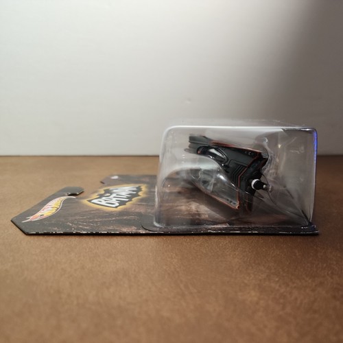 2011 - Hot Wheels Retro 1966 Classic TV Series Batmobile 1:50 Scale - Picture 5 of 8