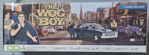 Greenlight DDA - The Wog Boy 1969 Chrysler Valiant VF w/2-Figures 1:18 Diecast