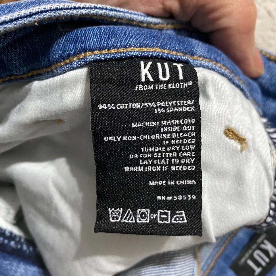 Pantalones de mezclilla azules al tobillo KUT From the Kloth dobladillo crudo desgastado recto para mujer Foto 4 de 4