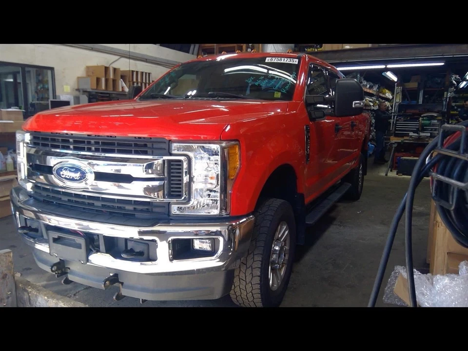 Embrague ventilador 6,2 L para furgoneta Ford E350 17-19 1684957 Foto 4 de 4