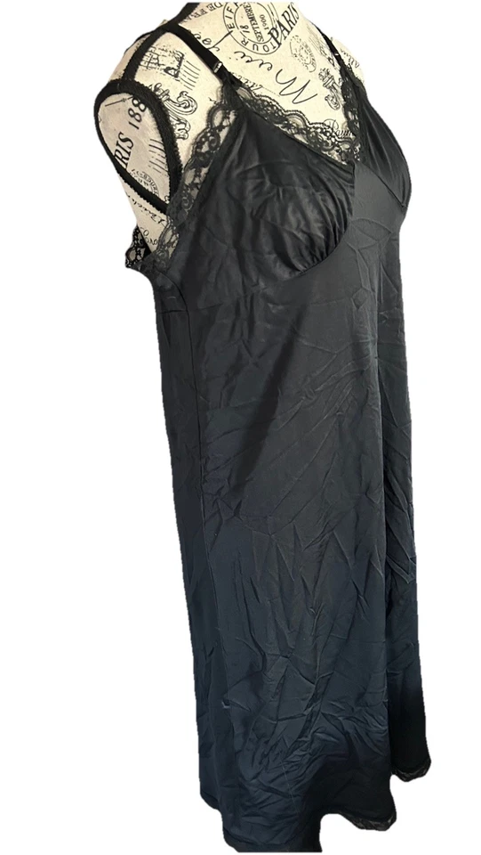 VTG silky nylon lacy dress slip nightgown by Deena Size 38 Lingerie Made In USA - Image 2 of 4