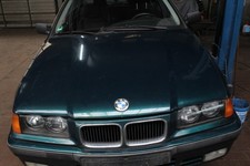 Motorhaube BMW 318i E36 Farbe Boston-gr�n-met 275/6 Limousine