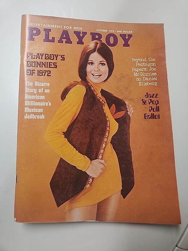 Playboy Magazine October 1972 Playmate Sharon Johansen Birthday Present