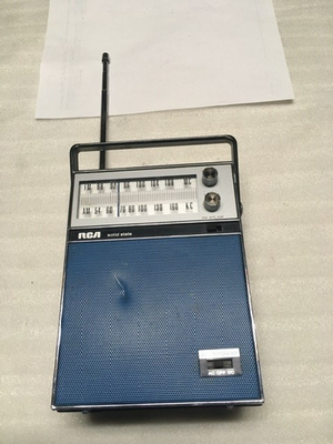 Vintage RCA AM/FM/AFC RZM170A BLACK/ASPEN BLUE Solid State Table