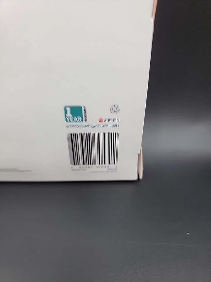 Griffin Elan Black Padded Sleeve for  Apple iPad's 1st 2nd 3rd 4th Gen - Image 3 of 3