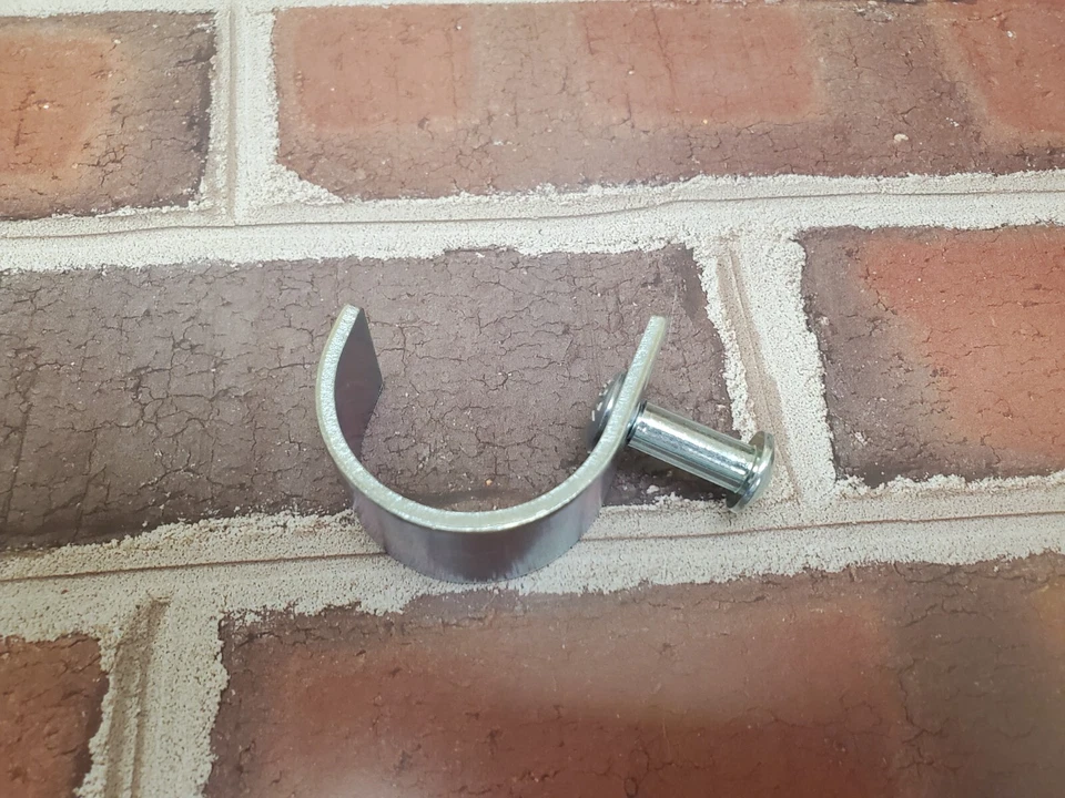 Masons Level Hanging Hook Lot of Two Great for Bricklayers and Stonemasons - Image 4 of 4