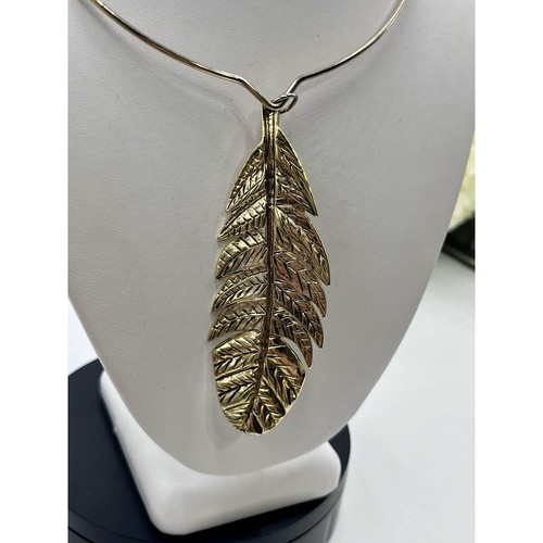 Betsey Johnson Indian Summer LgPave Feather Choker Torque Gold Tone Necklace - Picture 14 of 15