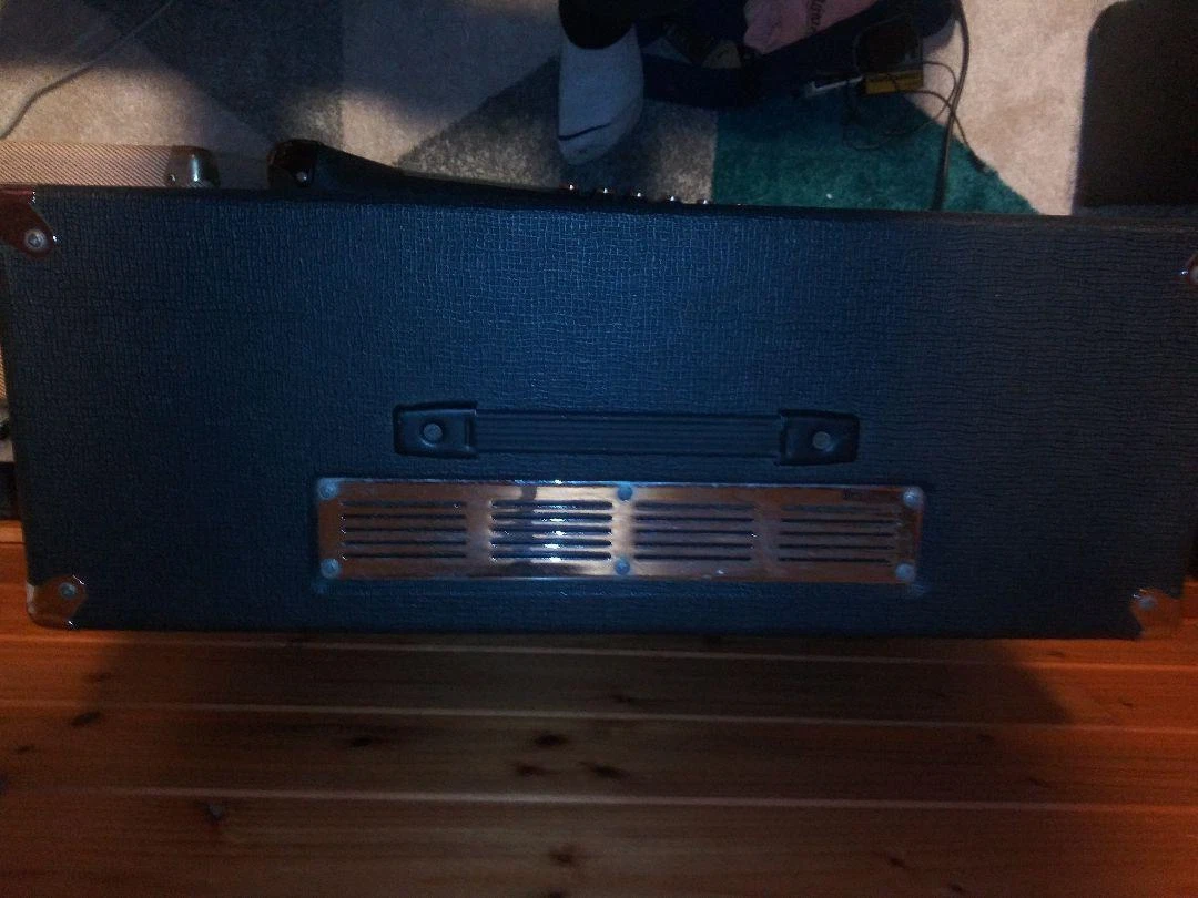 Laney GH100L 100w full valve amplifier head made in England