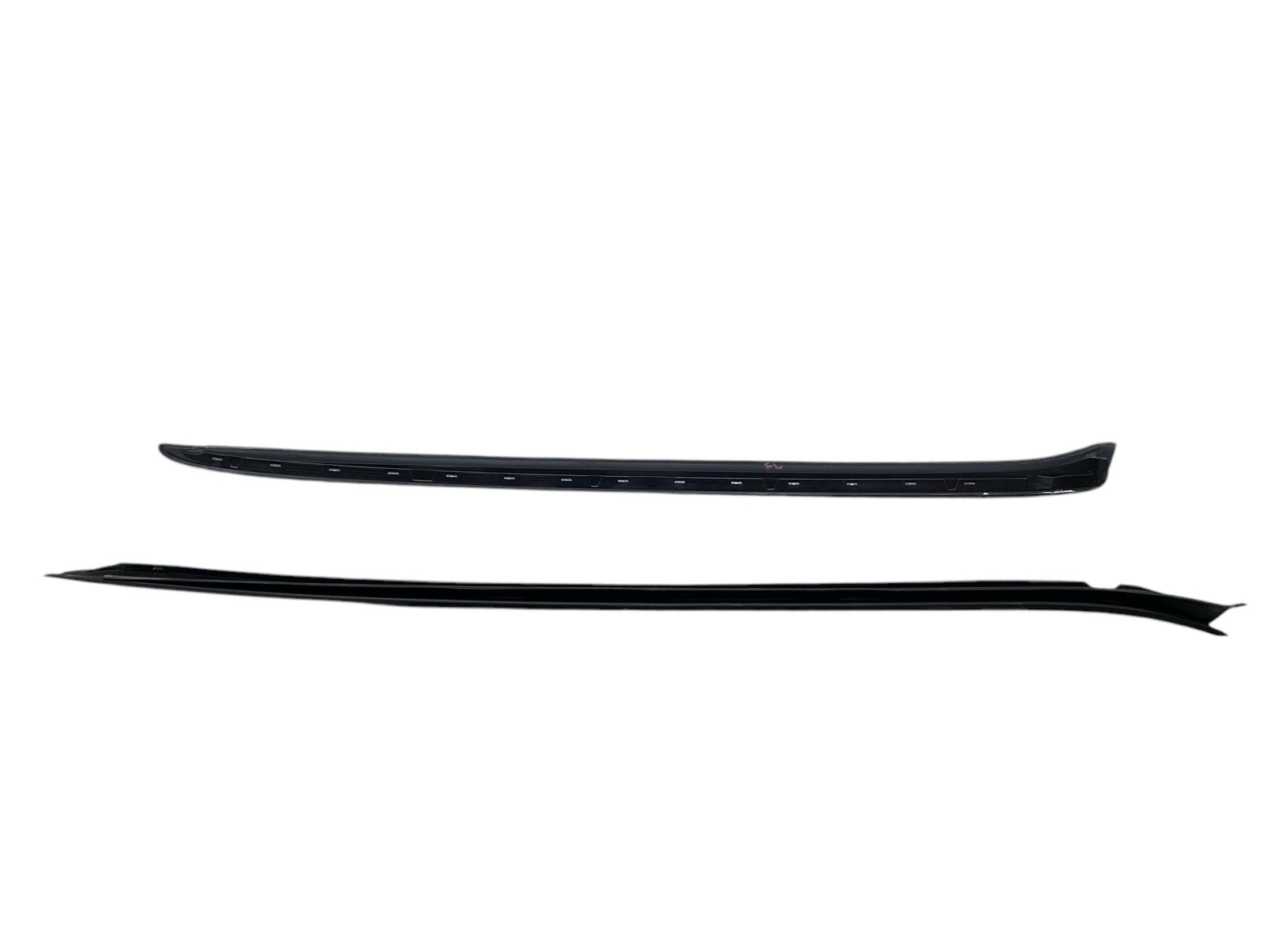 16 - 20 BENTLEY BENTAYGA OEM LEFT RIGHT WINDSHIELD WATER DEFLECTOR MOLDING PANEL
