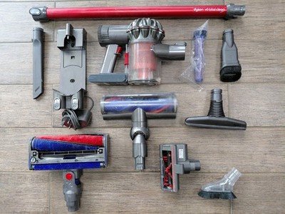 Dyson V6 Total Clean Staubsauger komplett mit allen Aufsätzen und neuem Filter