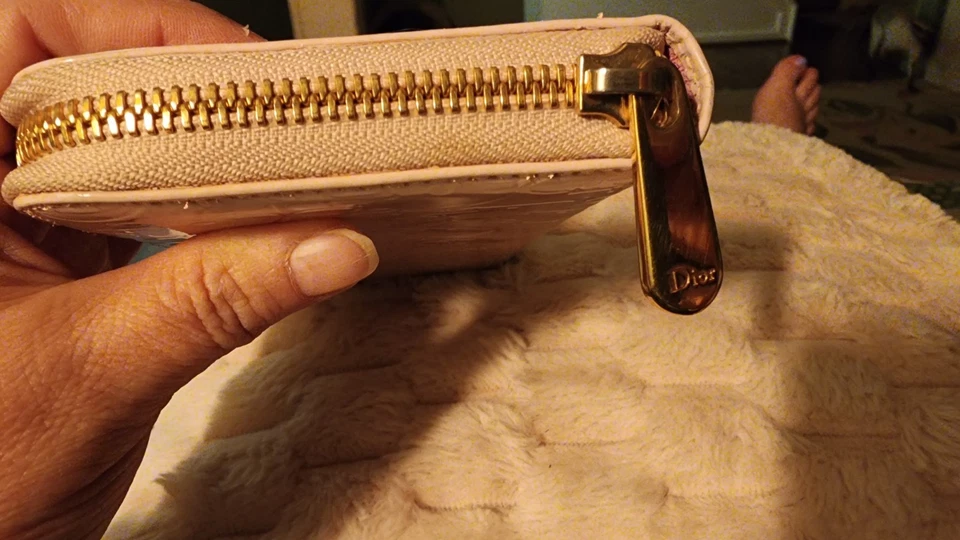 Бумажник CHRISTIAN DIOR Diorissimo с узором лакированная кожа розовый на молнии.  100% ПОДЛИННЫЙ - Изображение 3 из 4