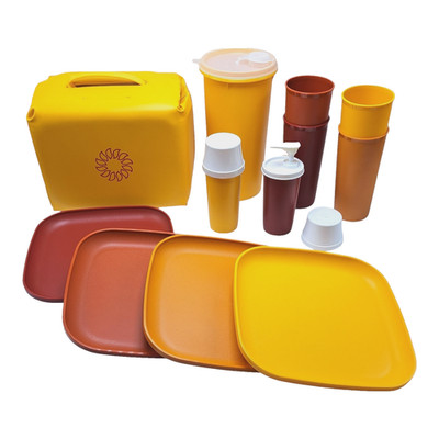 Vintage 80s Tupperware Picnic Pack Hostess Set Starburst Soft Cooler 12 Pc NOS
