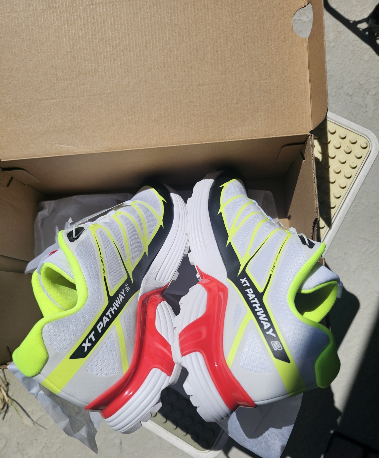 Size 11 - Salomon XT-Pathway 2 White Safety Yellow Fiery Red 479839 image 4