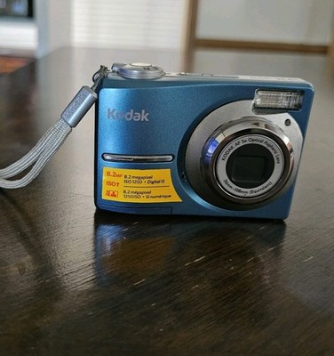 Kodak EasyShare C813 8.2MP Digital Camera Won't Power On For Parts