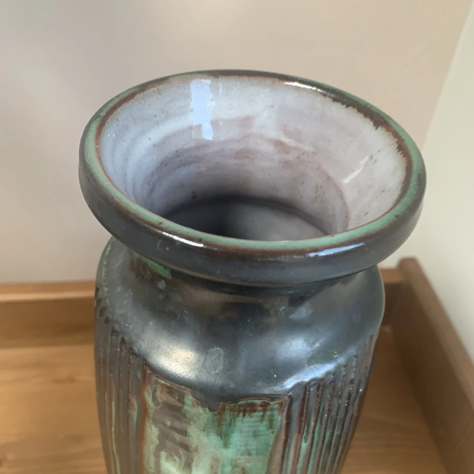 Vintage Llangollen Studio Pottery Vase Made In Wales Tall Green Black Glaze 70s - Image 3 of 4