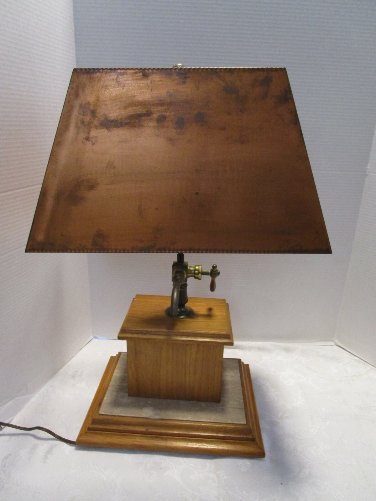 Vintage 1940s Arts & Crafts Handcrafted Copper Shade Table Lamp 23.5 Inches Tall