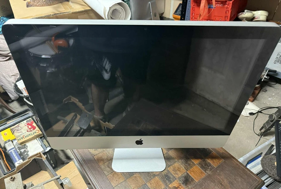 Apple iMac "Core i5" 2.5 21.5" (Mid-2011) - Good Condition- Working - Image 4 of 4