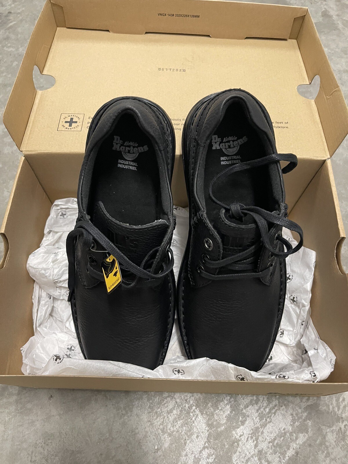 Doc Martens Industrial Hampshire Oxford Shoes Men Size 10 Low Top Black