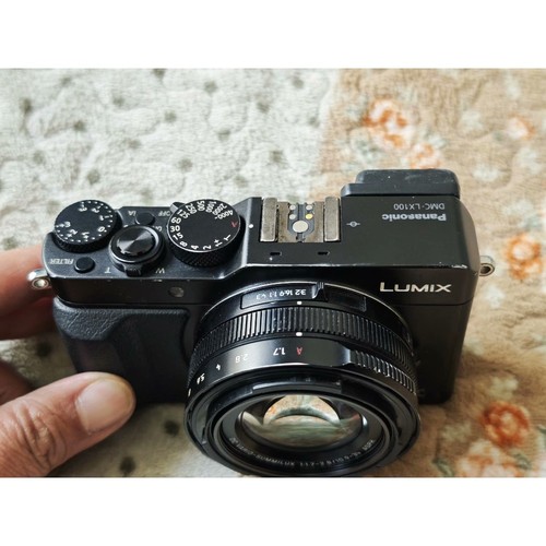 Panasonic LUMIX DMC-LX100 Digital Camera 4K Video Recording Face Detection Black - Picture 8 of 8