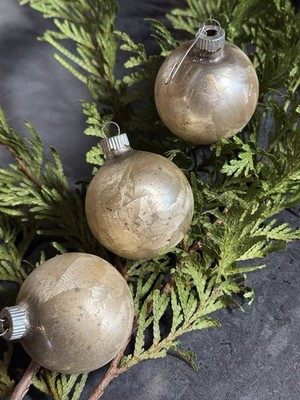 Vintage Shiny Brite Feather Brushed Christmas Ornaments Gold Champagne 8