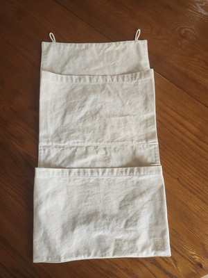 Smallable Linwood Haven Organic Cotton Wall 2 Pocket Storage Unit in Sandy EXLNT