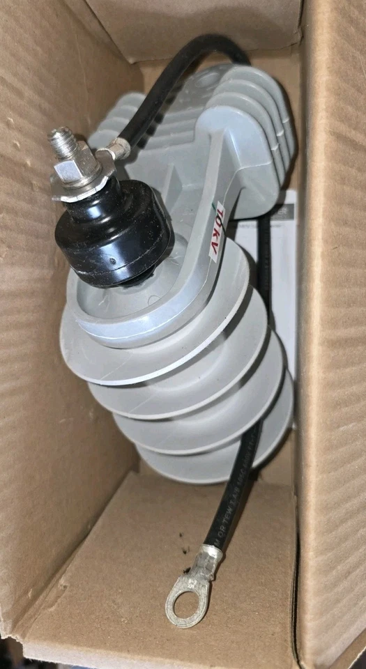 EATON CORPORATION URS10050PH51A1E UltraSIL Housed VariSTAR 10KV Surge Arrester - Image 3 of 4