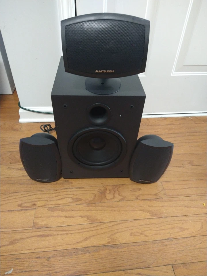 Sistema de sonido Mitsubishi M-sub100 Foto 3 de 4