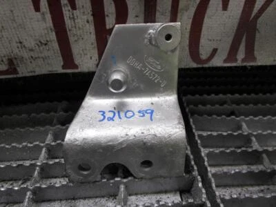 GOOD USED Cat Diesel Engine Ford Truck Motor Mount OEM PART D0HA-7A572-0 - Image 1 of 4