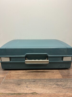 Tektronix TM515 Traveler Mainframe (portable) holds up to 5 plug