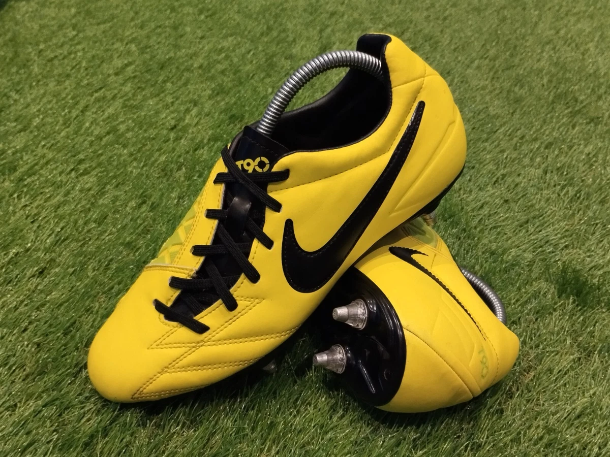 T9 store yellow boots