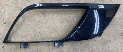 2017-2019 KIA NIRO FRONT BUMPER FOG LIGHT COVER TRIM RH 86566