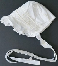 VTG Smocked White Christening Cap Girl OS Embroidery Eyelet Ribbon Ties Dolls