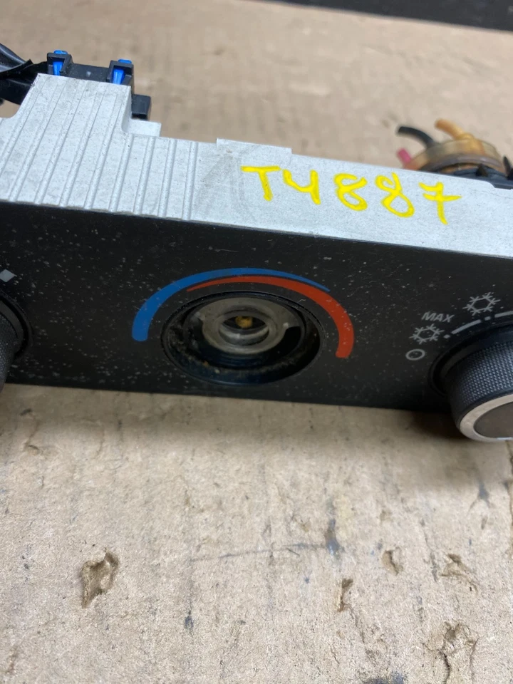 Chevrolet Express 1500 2500 3500 2008-2010 panel de control de clima OEM T4887 DG Foto 4 de 4