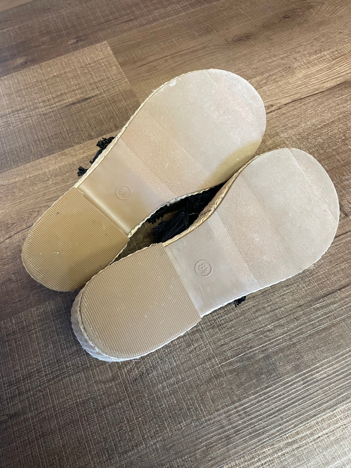 Universal Thread Black Fringe Platform Sandals (8… - image 4