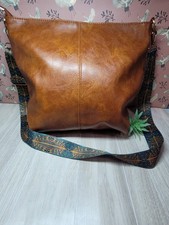 Soft Vegan Leather Hobo Bag Guitar Strap Crossbody Boho Slouch Purse Zip Clean!!