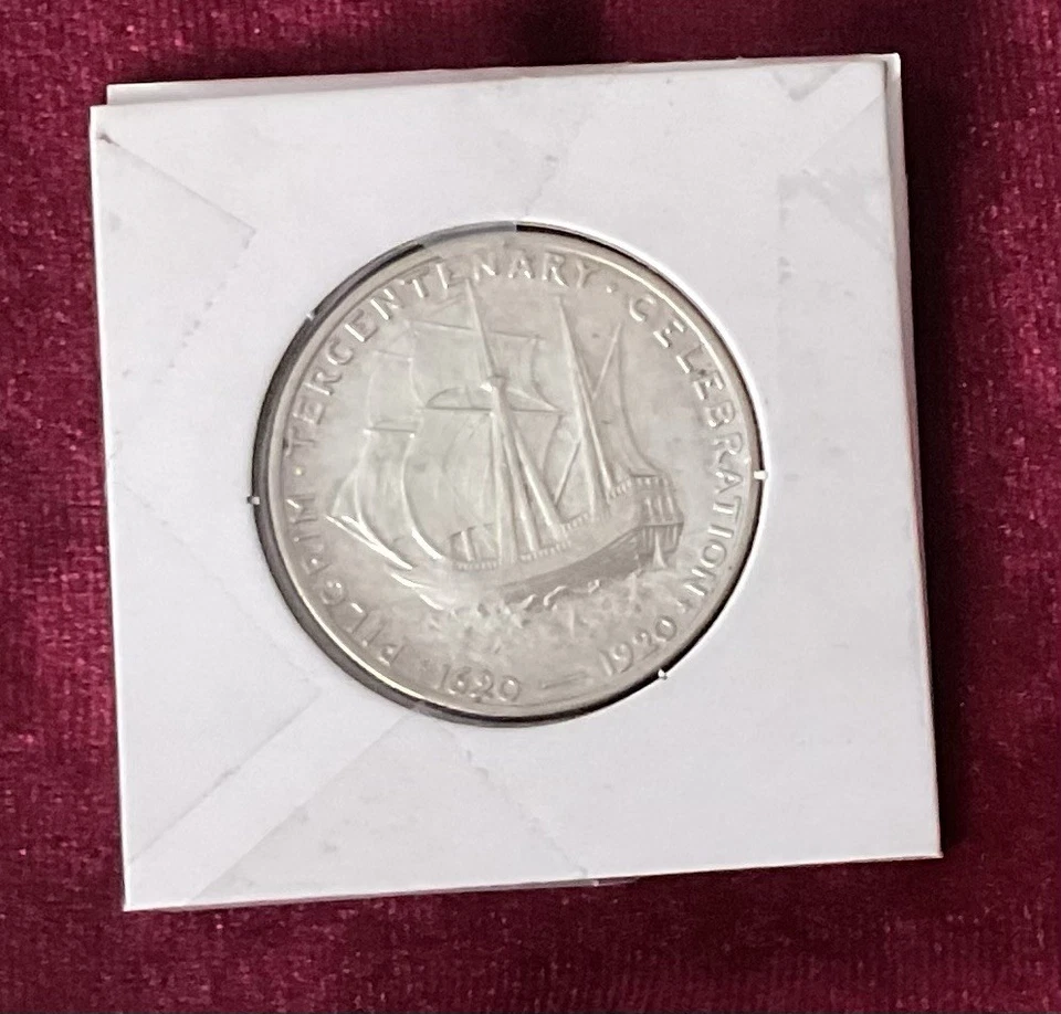 1920 D Pilgrim Tercentenary Commemorative Silver Half Dollar UNCIRCULATED - Image 3 of 4
