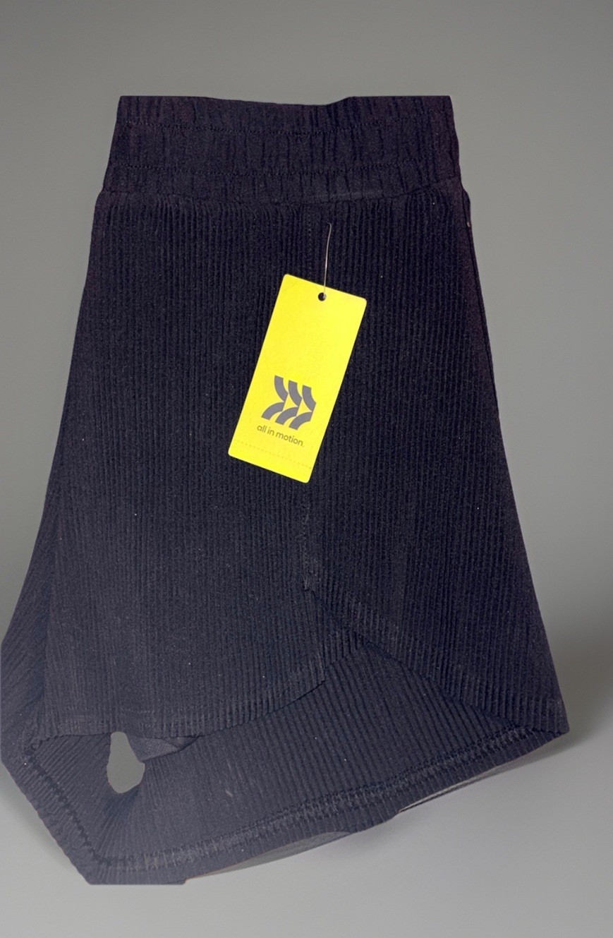 All In Motion Women's Active Light Mid-Rise Shorts Black Size XS